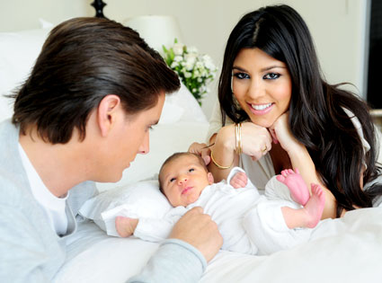 Kourtney Kardashian, Scott Disick, Mason Disick Kourtney Kardashian, Scott Disick, Mason Disick